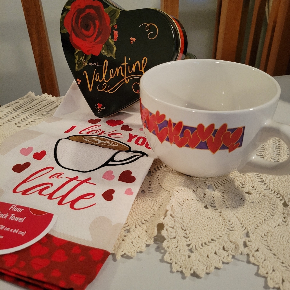 Valentine mug❤️tin❤️towel 🍡🍬🍭